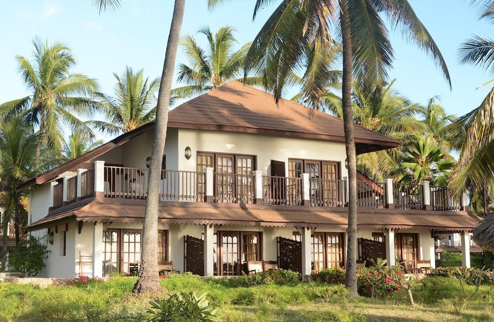 Breezes Beach Club And Spa บูจู ภายนอก รูปภาพ