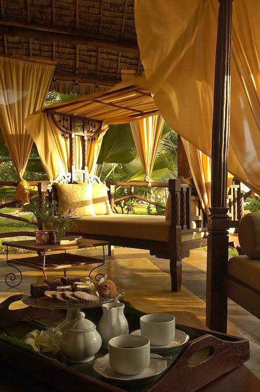 Breezes Beach Club And Spa บูจู ภายนอก รูปภาพ