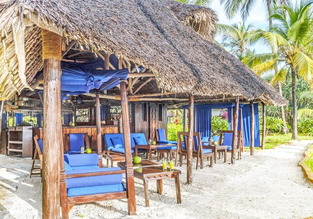 Breezes Beach Club And Spa บูจู ภายนอก รูปภาพ