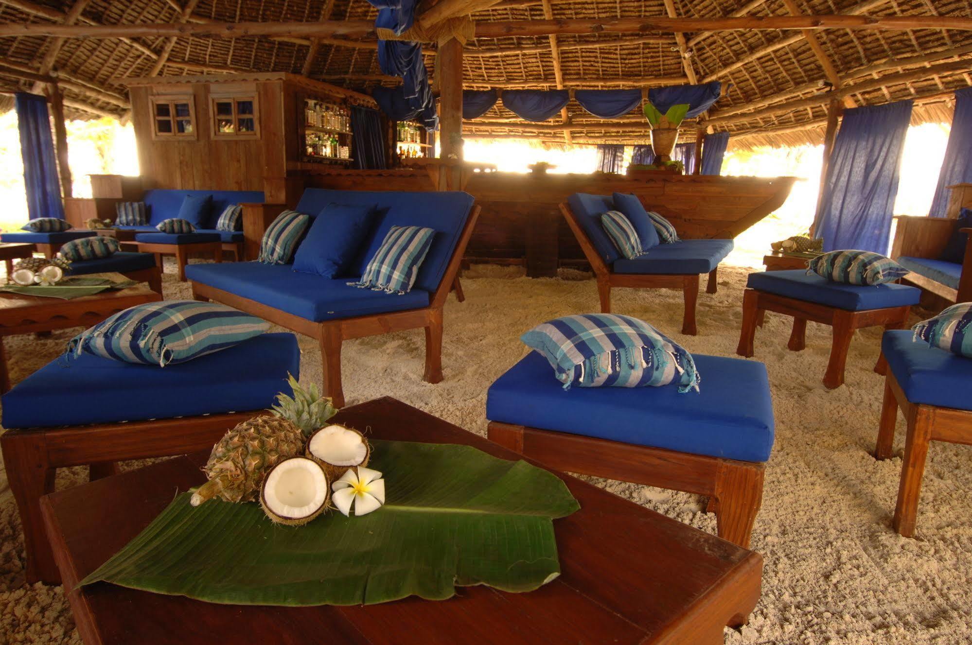 Breezes Beach Club And Spa บูจู ภายนอก รูปภาพ