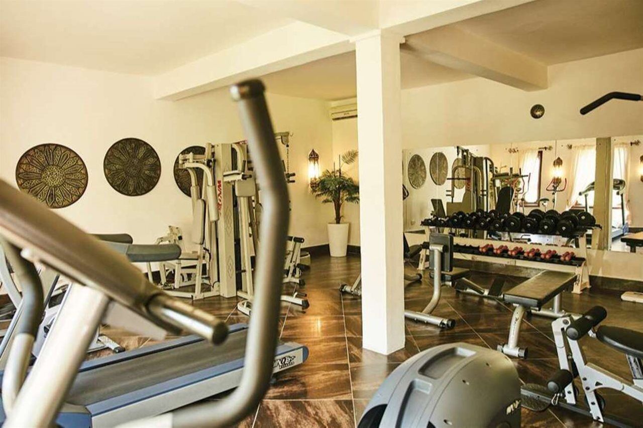Breezes Beach Club And Spa บูจู ภายนอก รูปภาพ