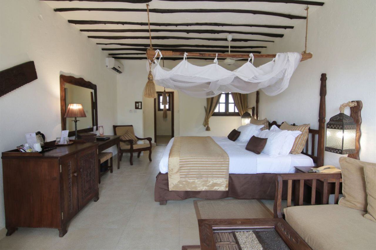 Breezes Beach Club And Spa บูจู ภายนอก รูปภาพ