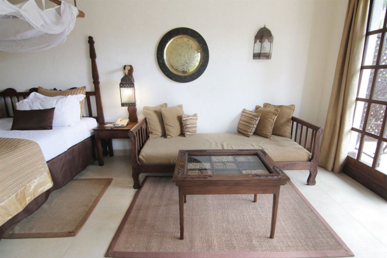 Breezes Beach Club And Spa บูจู ภายนอก รูปภาพ